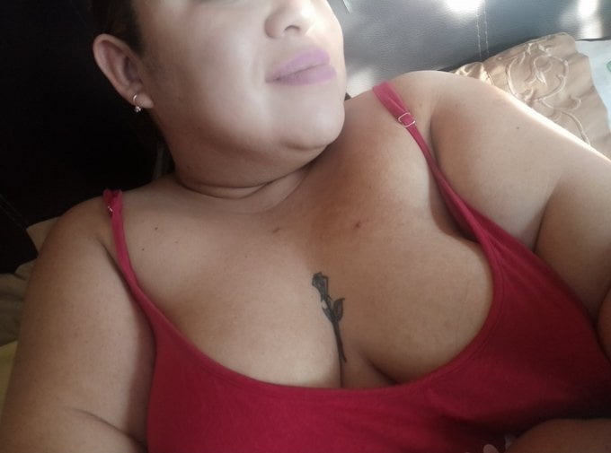 Gordita muy cachonda #105596601
