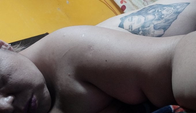 Gordita muy cachonda #105596605