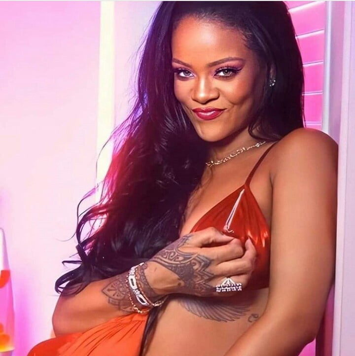 Jerkoff over Thick Rihanna whore #94658850