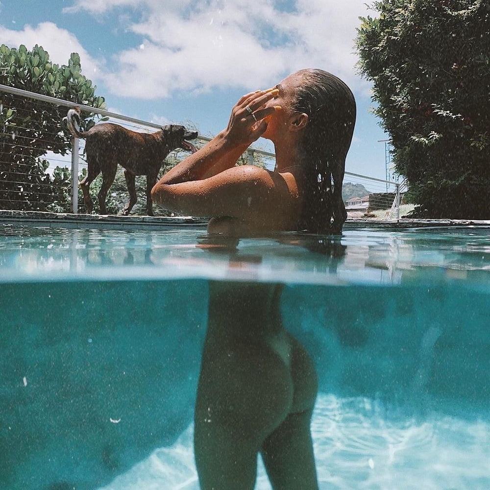 Mujeres mojadas 5
 #102105899