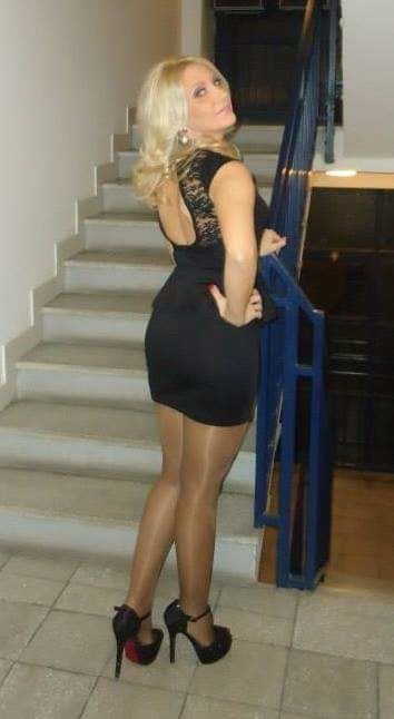 Milfs caliente iii
 #94140975