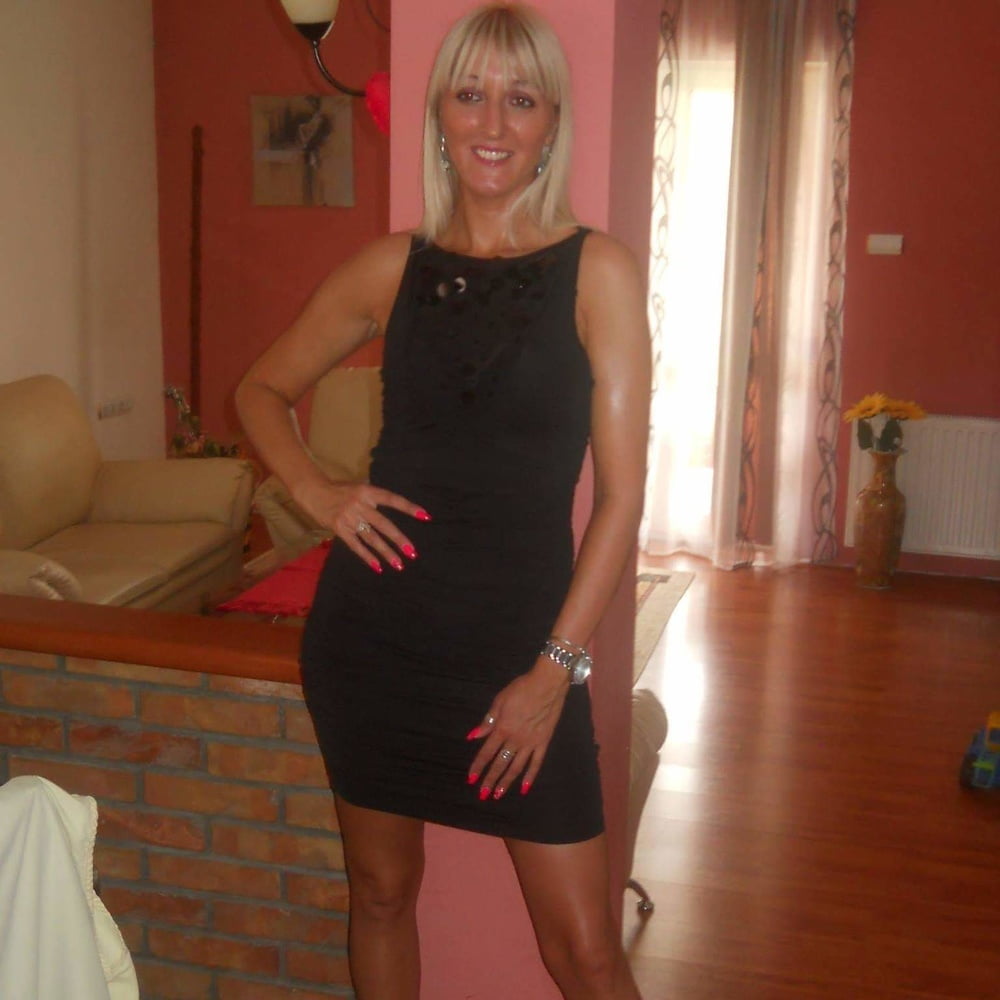 Milfs caliente iii
 #94140984