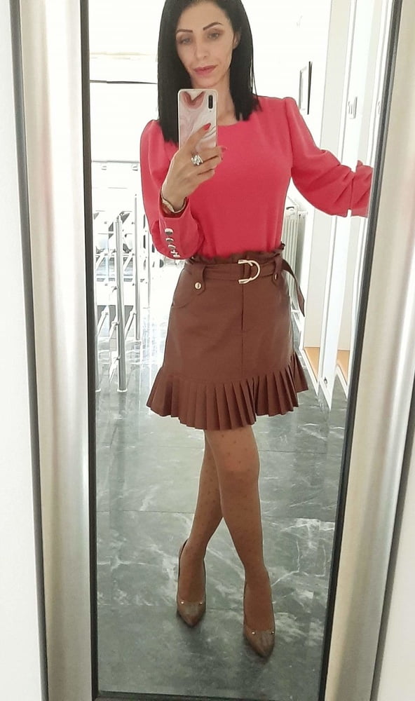 Milfs caliente iii
 #94141057