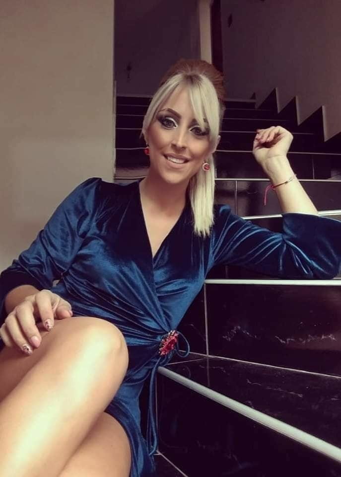 Milfs caliente iii
 #94141071