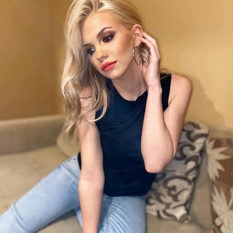 Milfs caliente iii
 #94141118