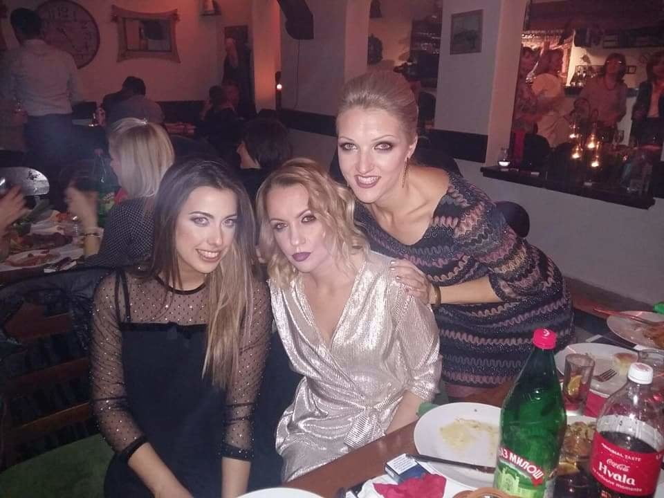 Milfs caliente iii
 #94141127