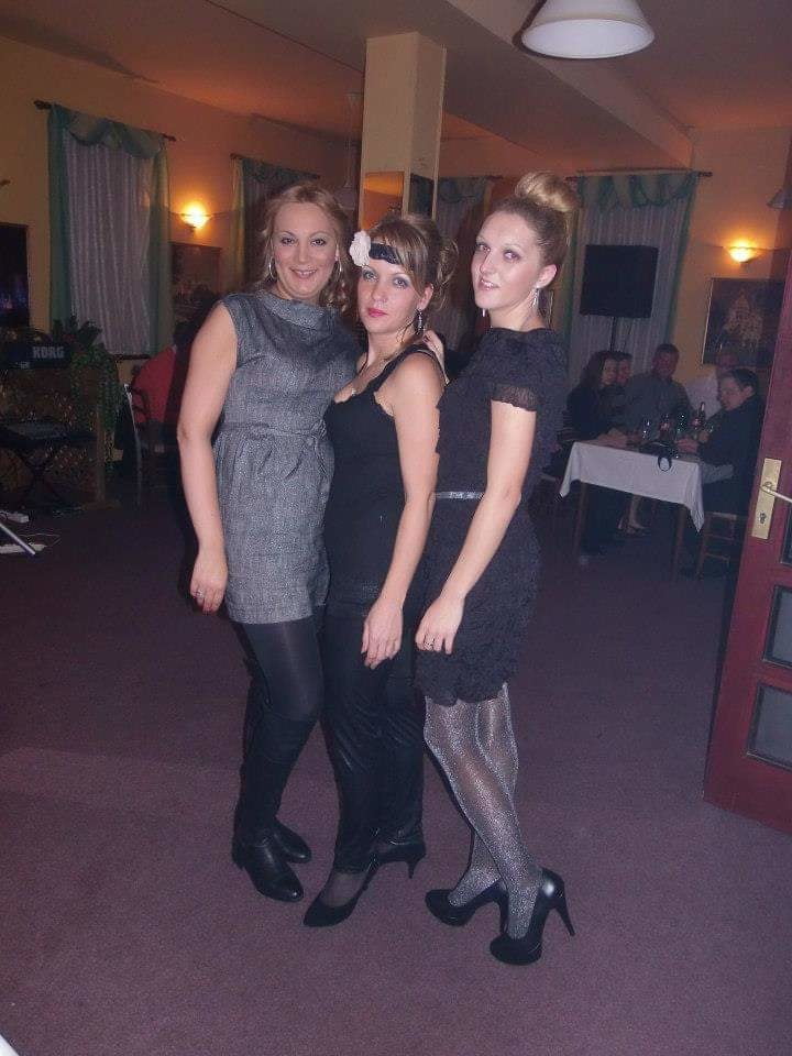 Milfs caliente iii
 #94141175