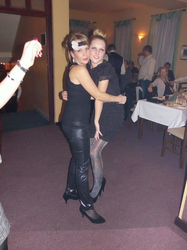 Milfs caliente iii
 #94141181