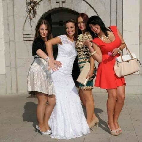 Milfs caliente iii
 #94141199