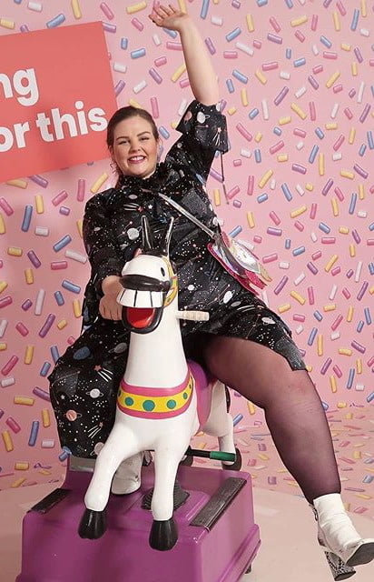 Muslos llenos en el mini 1523
 #91413534