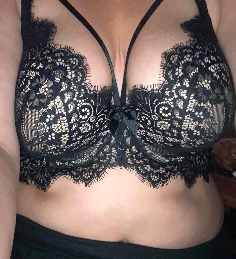 Curvy amateur sexy body nice tits
 #96966273
