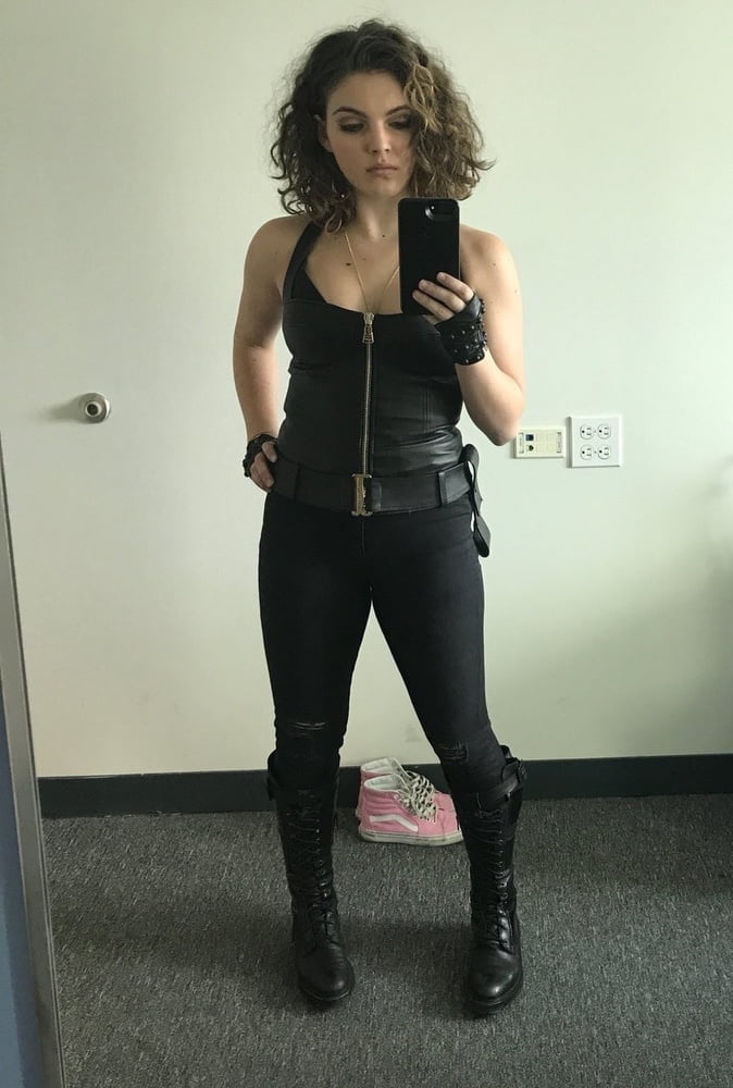 Camren Bicondova hot pics #105287925