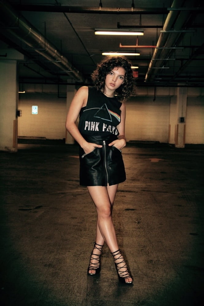 Camren Bicondova hot pics #105288106