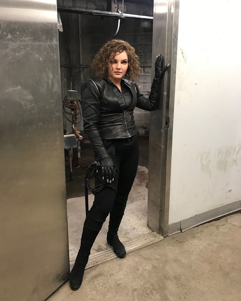 Camren Bicondova hot pics #105288131