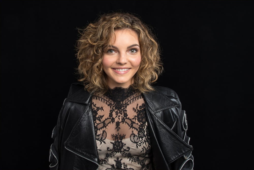 Camren Bicondova hot pics #105288146