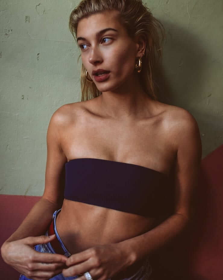 Hailey Baldwin
 #103685538