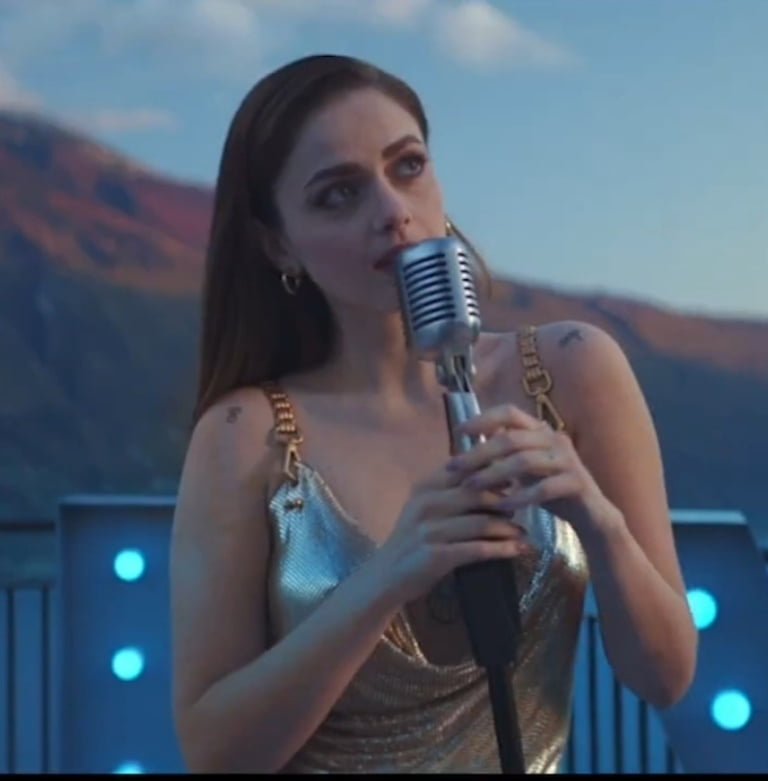 Annalisa scarrone
 #96294510