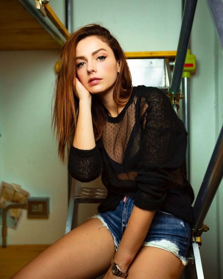 Annalisa scarrone
 #96294556