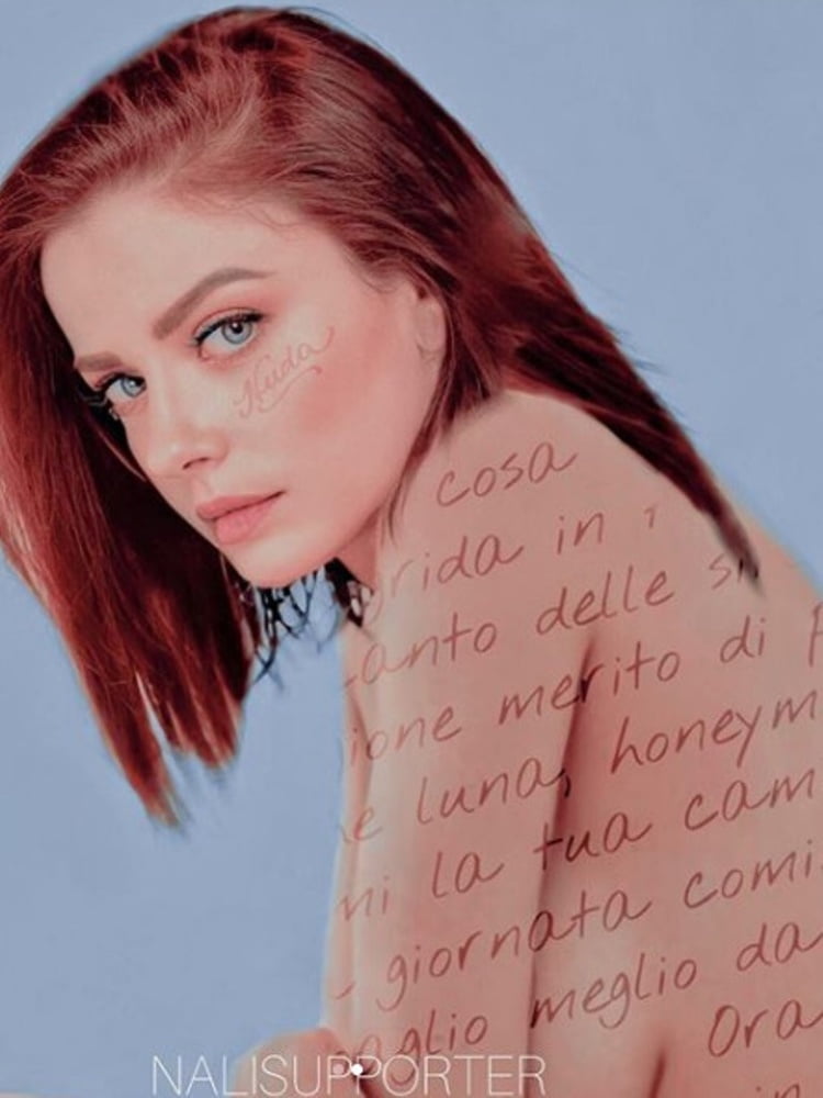 Annalisa scarrone
 #96294559