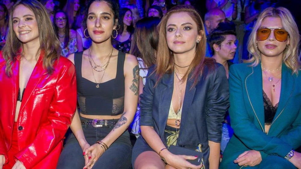 Annalisa scarrone
 #96294585