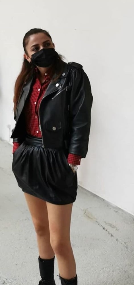 Annalisa scarrone
 #96294603