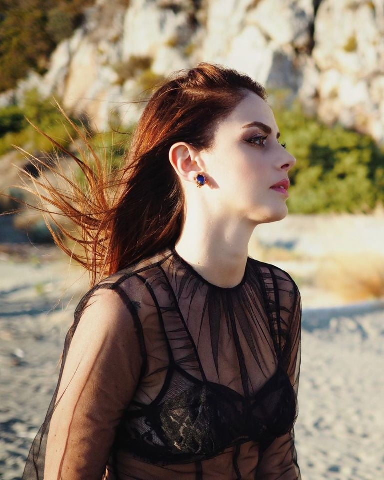 Annalisa scarrone
 #96294639