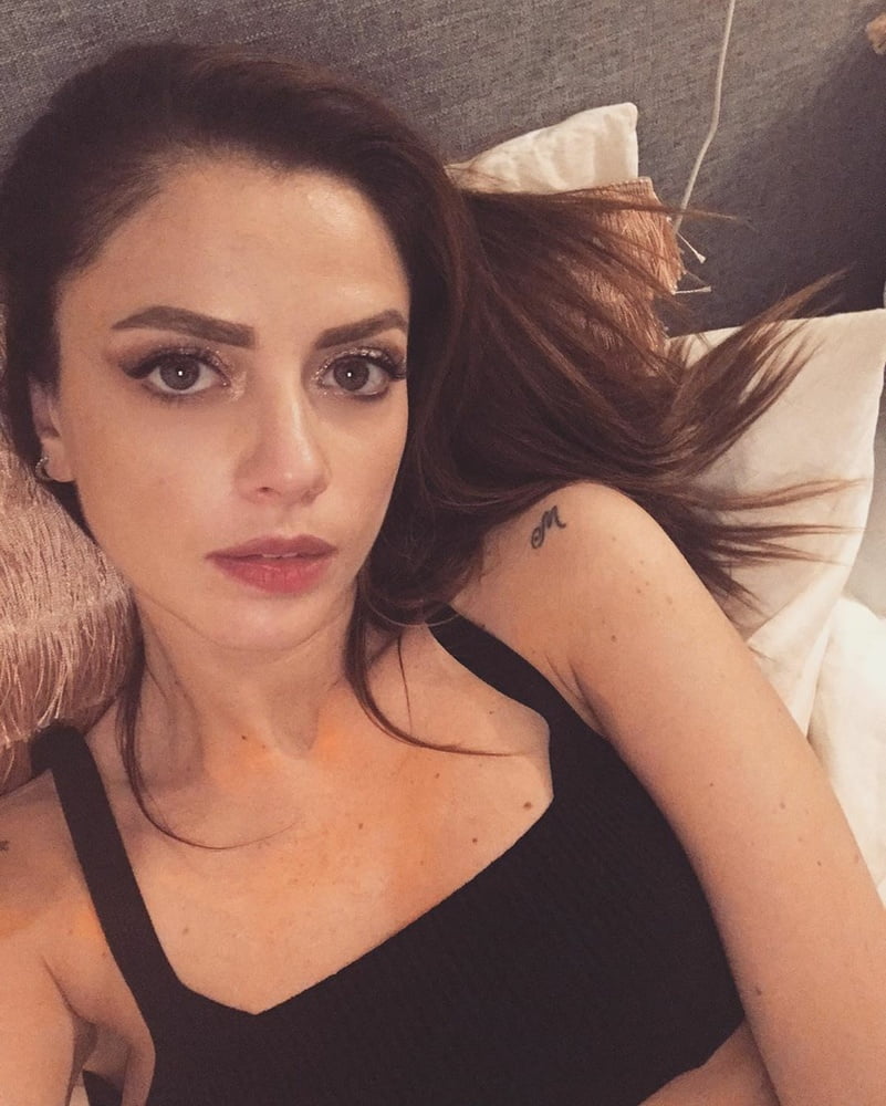 Annalisa scarrone
 #96294680