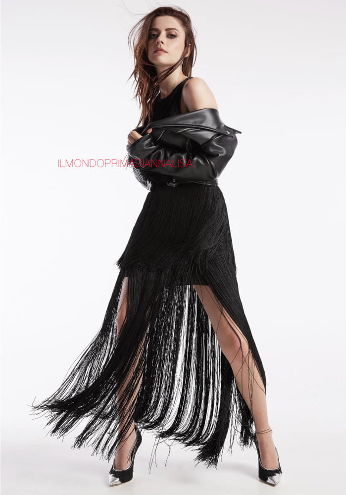 Annalisa scarrone
 #96294687