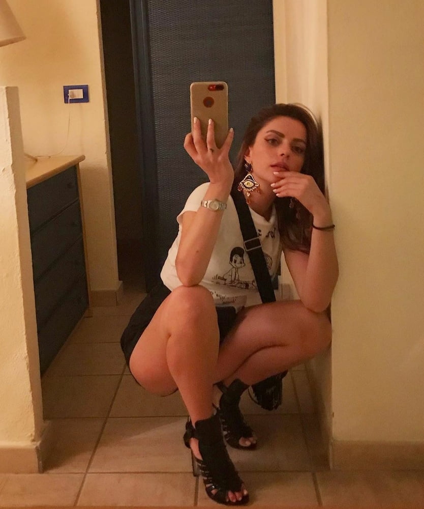 Annalisa scarrone
 #96294699