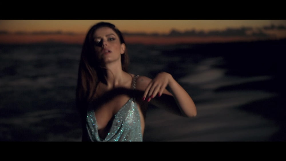 Annalisa scarrone
 #96294711