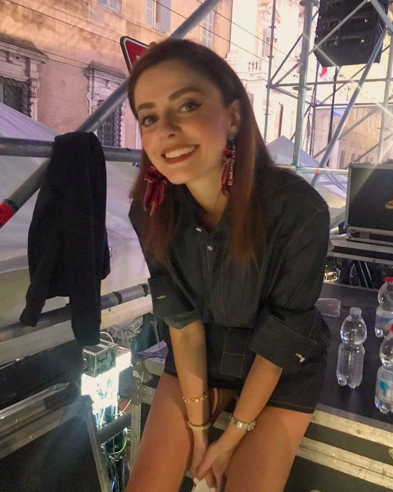 Annalisa scarrone
 #96294794