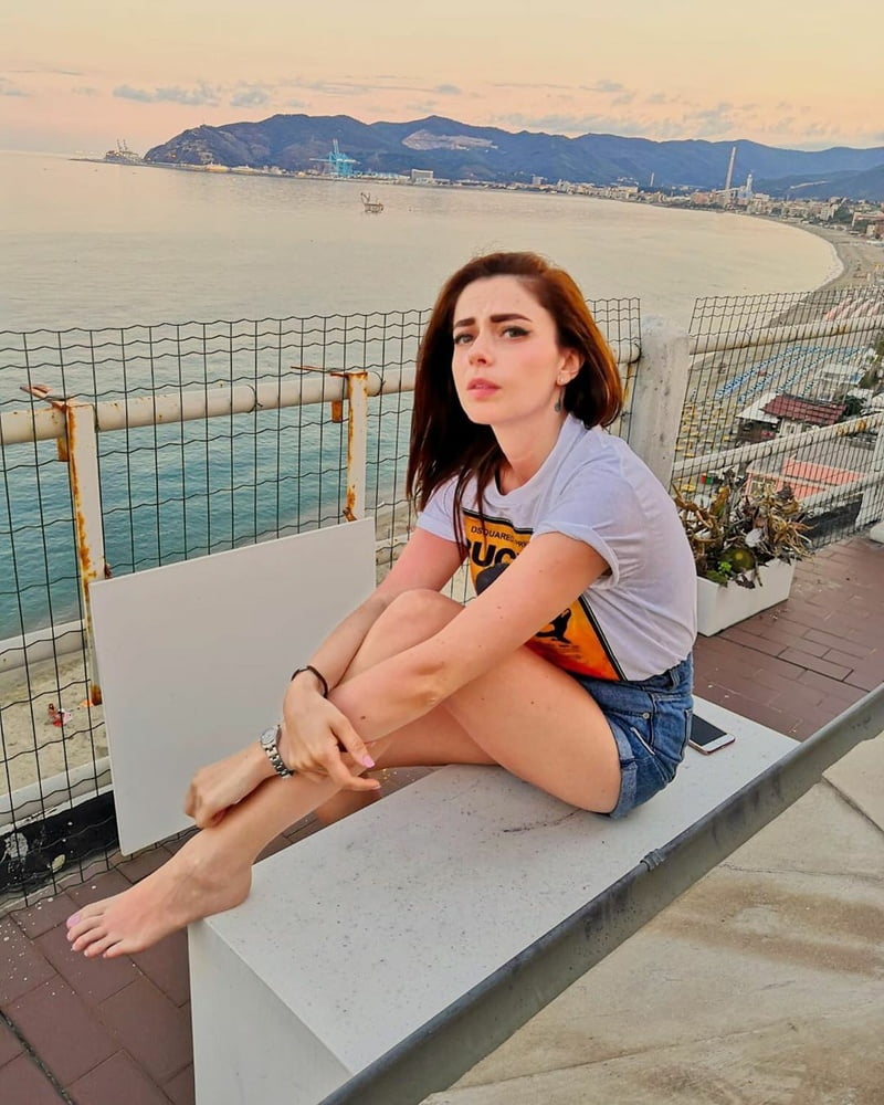 Annalisa scarrone
 #96294850