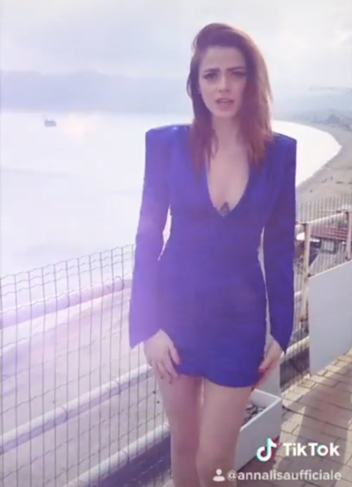 Annalisa scarrone
 #96294982