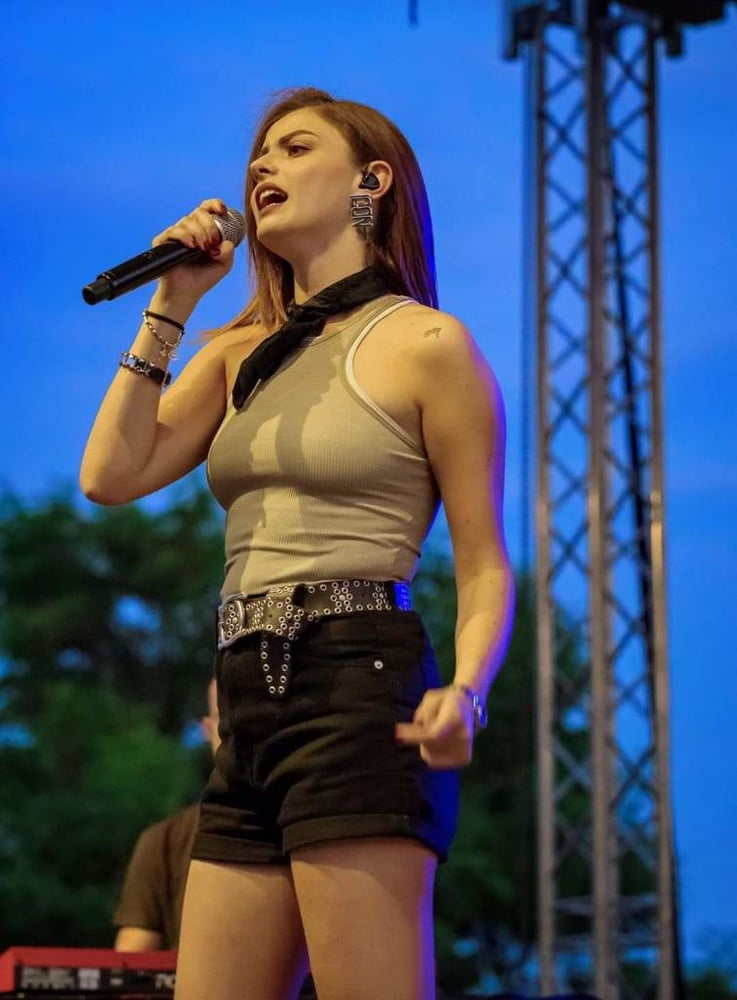 Annalisa scarrone
 #96295045