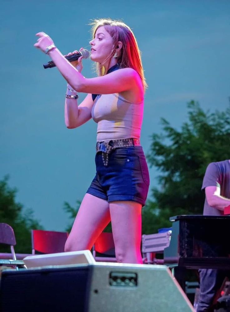 Annalisa scarrone
 #96295053