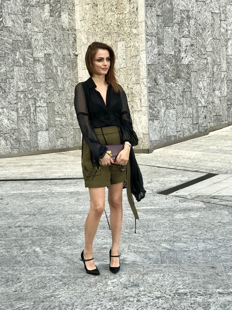 Annalisa scarrone
 #96295099