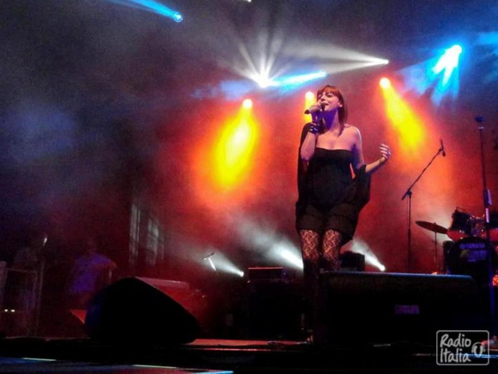 Annalisa scarrone
 #96295194