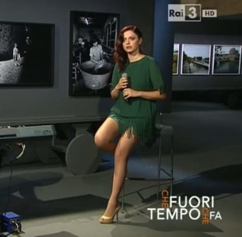 Annalisa scarrone
 #96295210