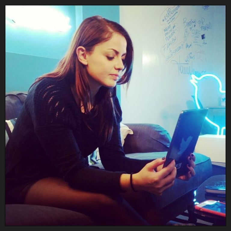 Annalisa scarrone
 #96295226