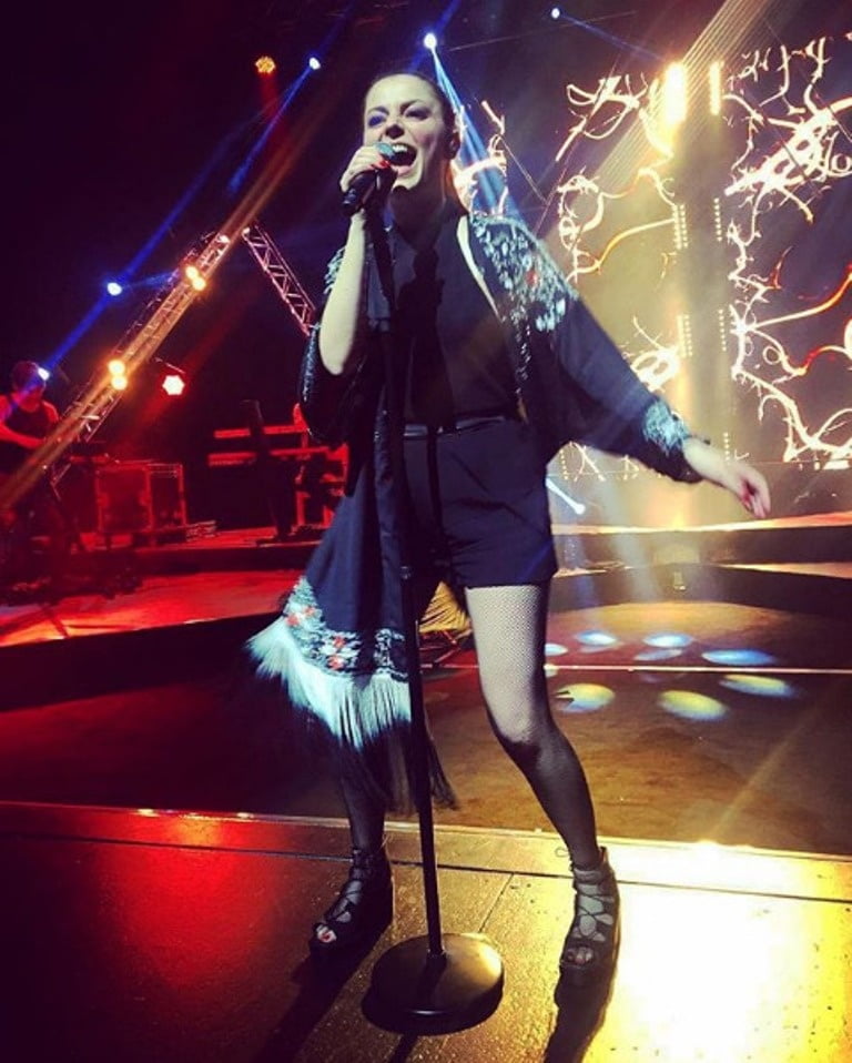 Annalisa scarrone
 #96295292