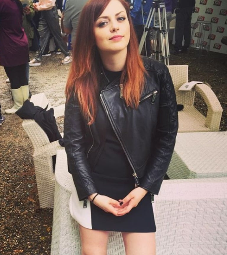 Annalisa scarrone
 #96295298