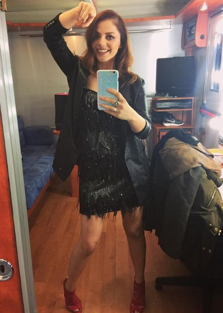 Annalisa scarrone
 #96295324