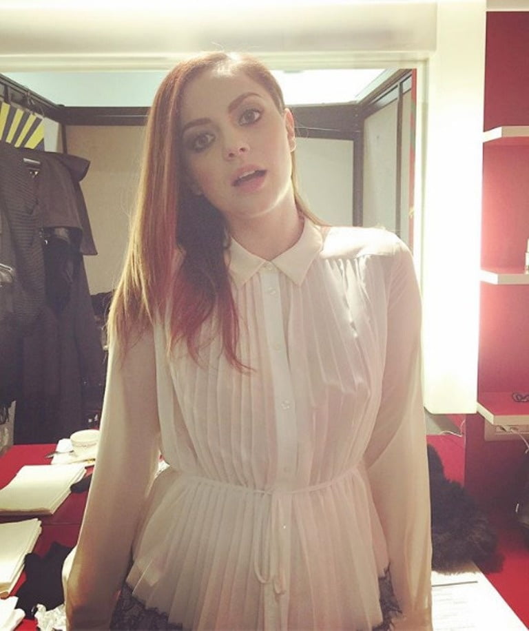 Annalisa scarrone
 #96295328