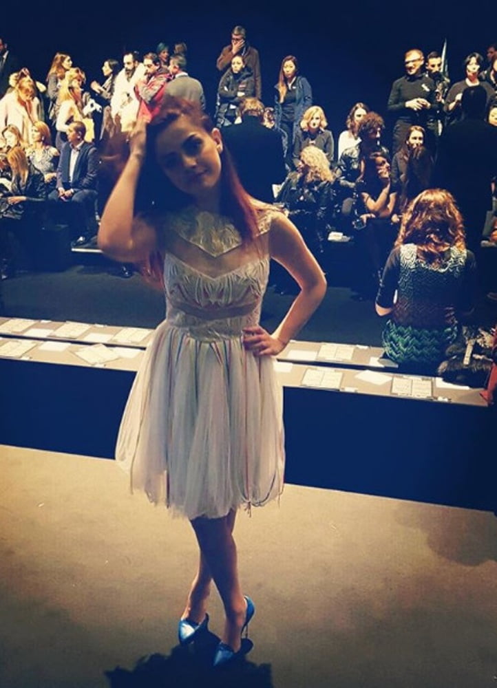 Annalisa scarrone
 #96295336