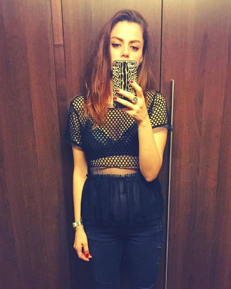 Annalisa scarrone
 #96295359