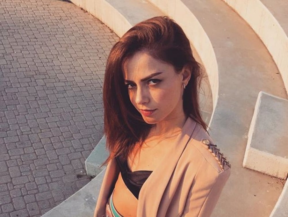 Annalisa scarrone
 #96295391