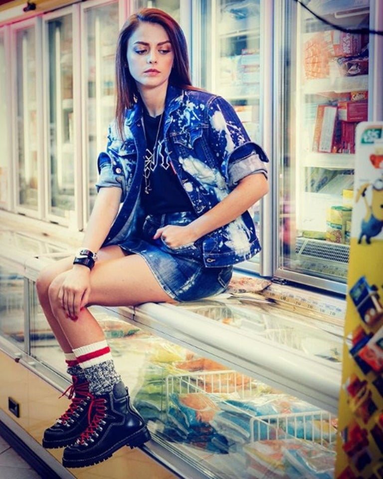 Annalisa scarrone
 #96295395