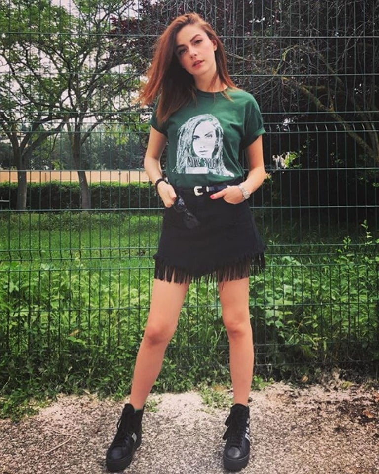 Annalisa scarrone
 #96295437