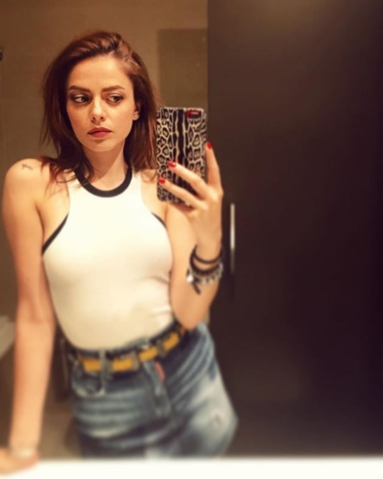 Annalisa scarrone
 #96295438