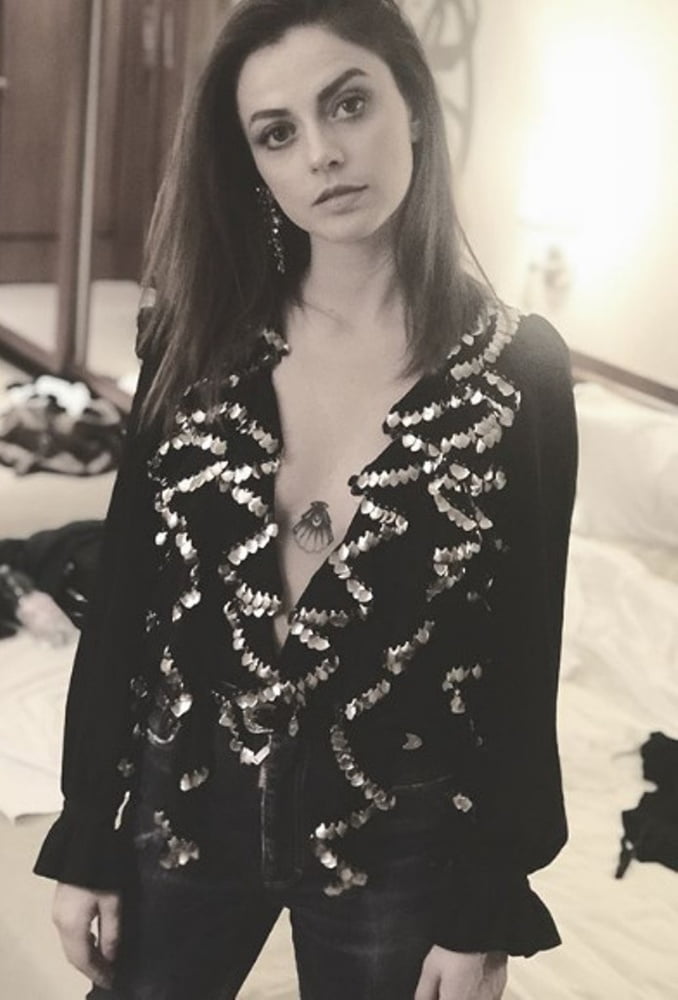 Annalisa scarrone
 #96295439